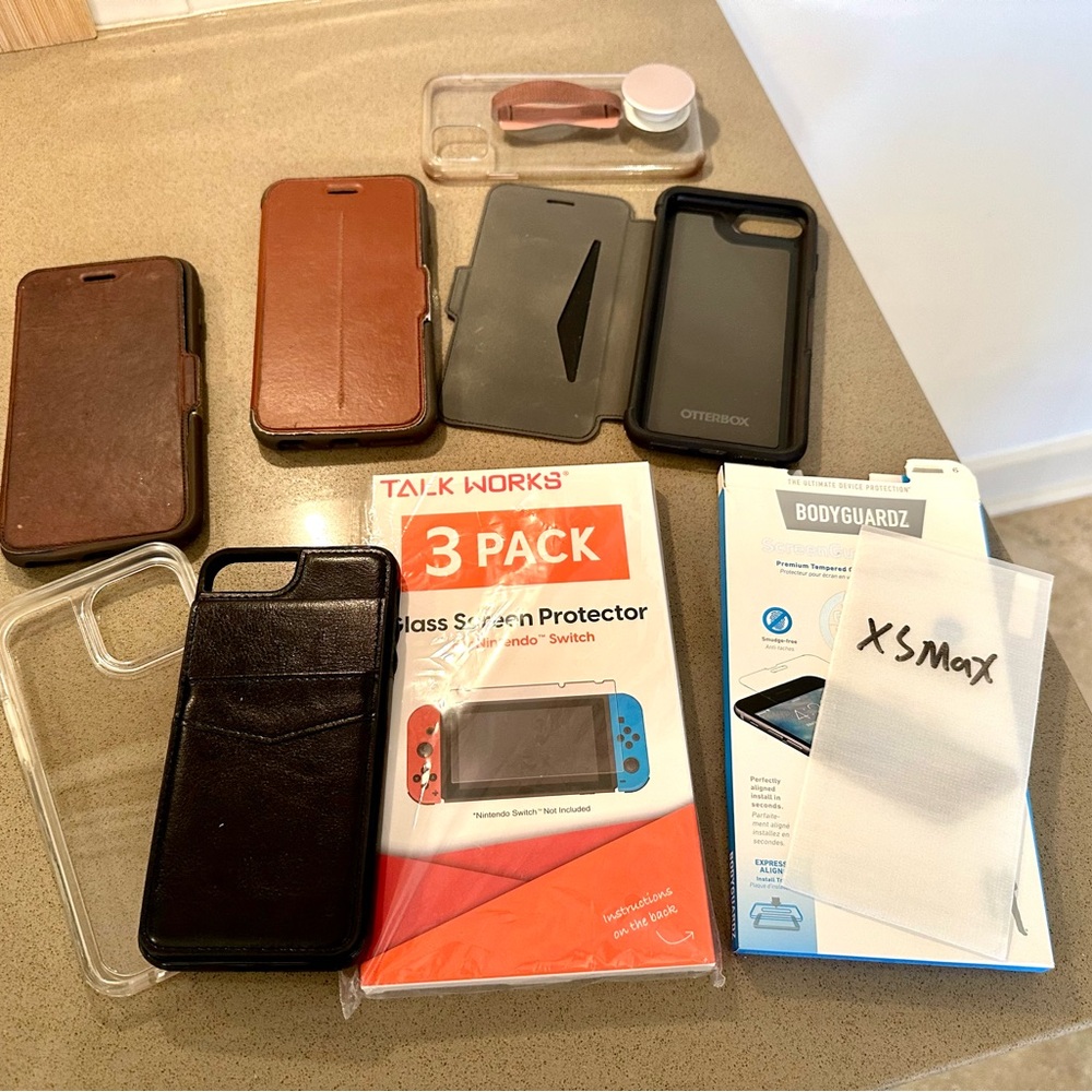 Multiple phone accessories $18/all